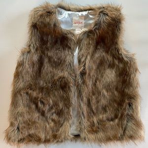 EUC Girls Large Faux Fur Vest